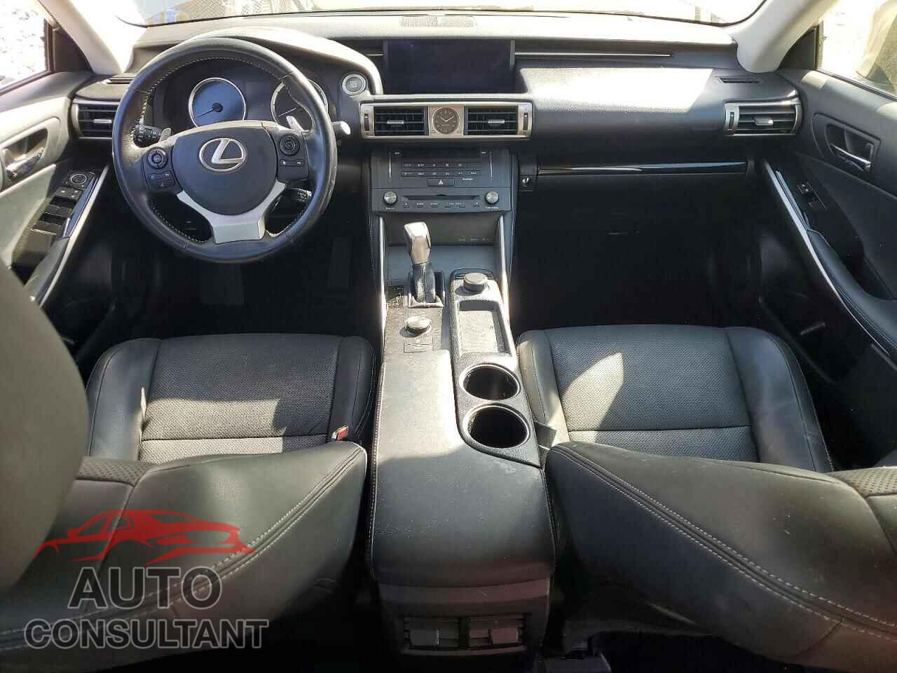 LEXUS IS 2016 - JTHBA1D23G5009486
