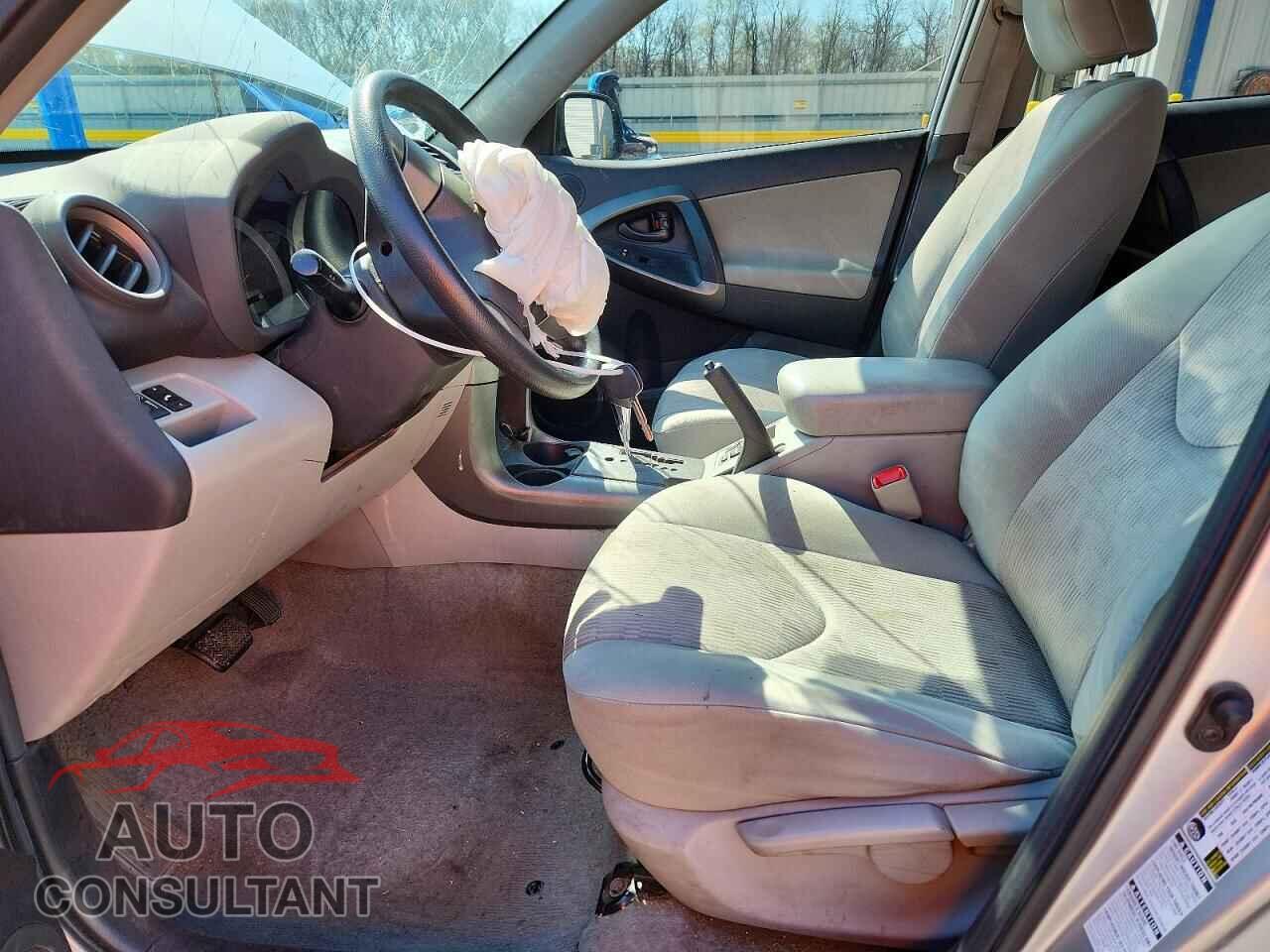 TOYOTA RAV4 2011 - 2T3BF4DV3BW096936
