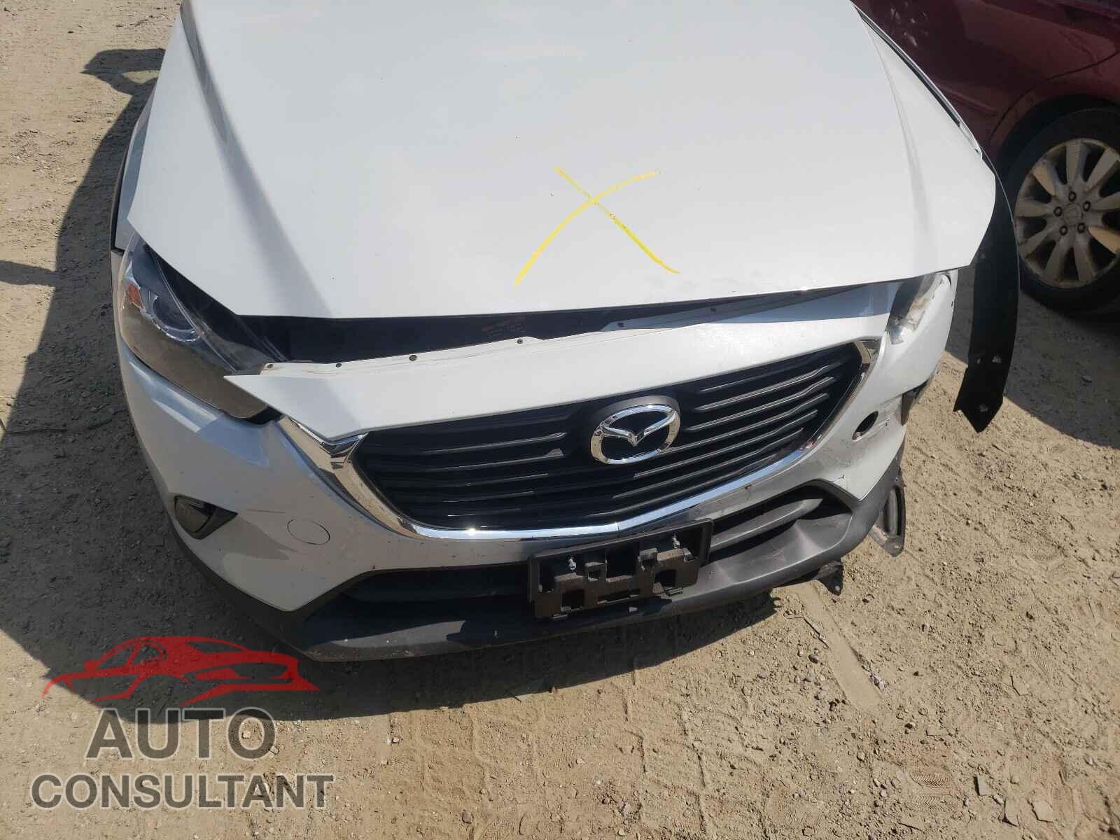 MAZDA CX-3 2016 - JM1DKFC71G0130709