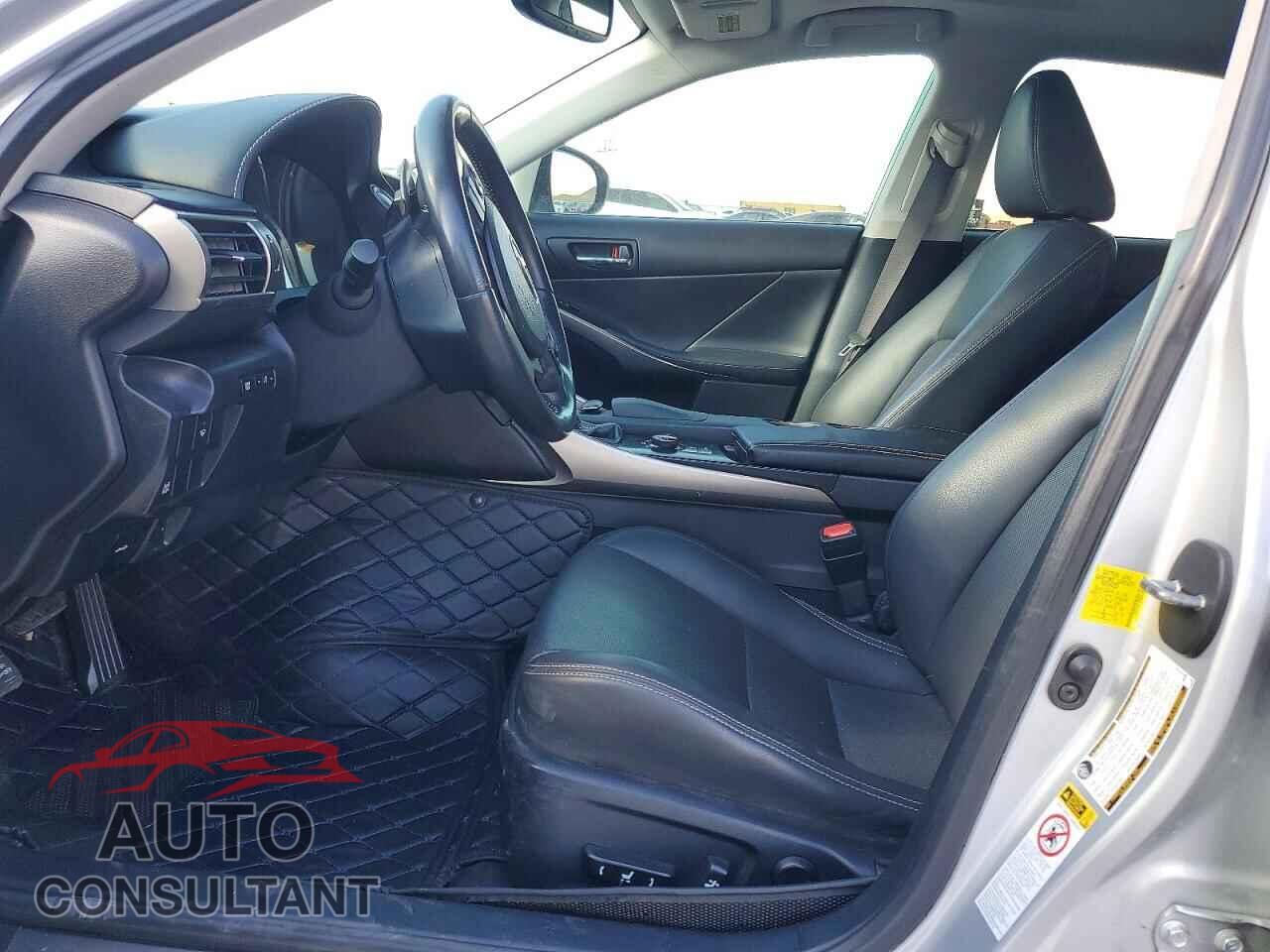 LEXUS IS 2014 - JTHCF1D23E5009149