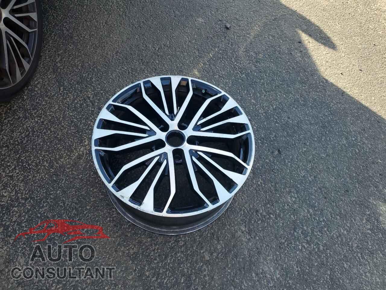 AUDI A6 2018 - WAUC8AFC7JN061330