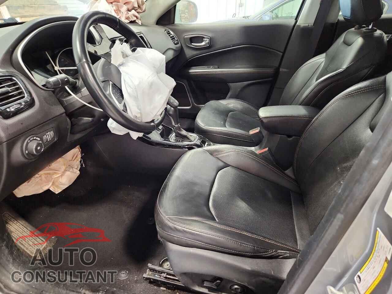 JEEP COMPASS 2019 - 3C4NJDCB1KT620885