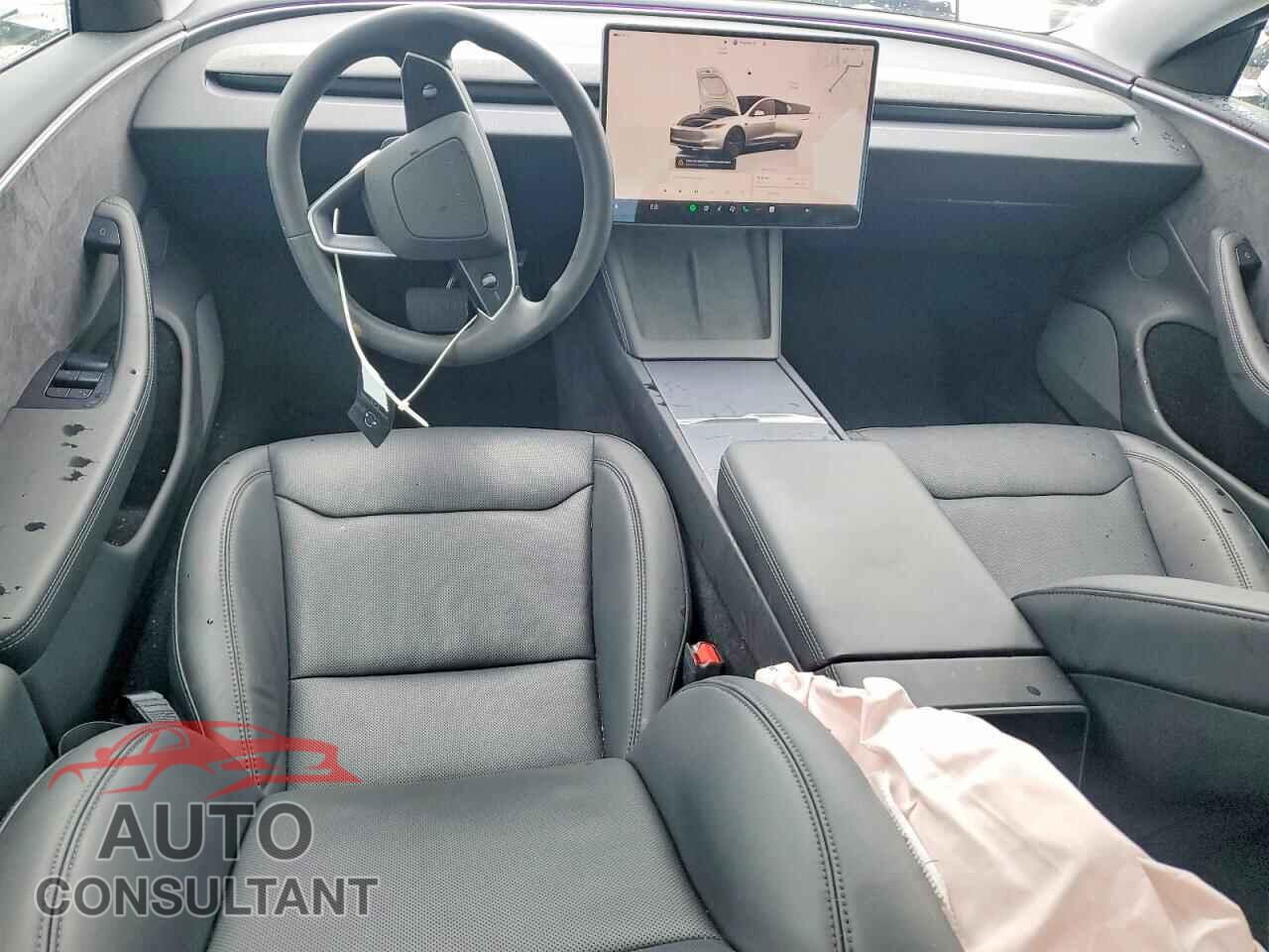TESLA MODEL 3 2024 - 5YJ3E1EB0RF820821