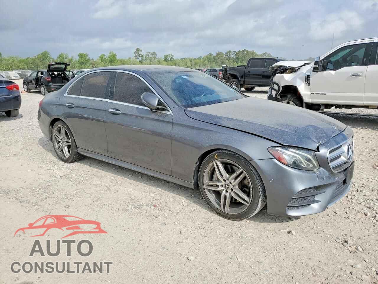 MERCEDES-BENZ E-CLASS 2018 - WDDZF4JB3JA366260