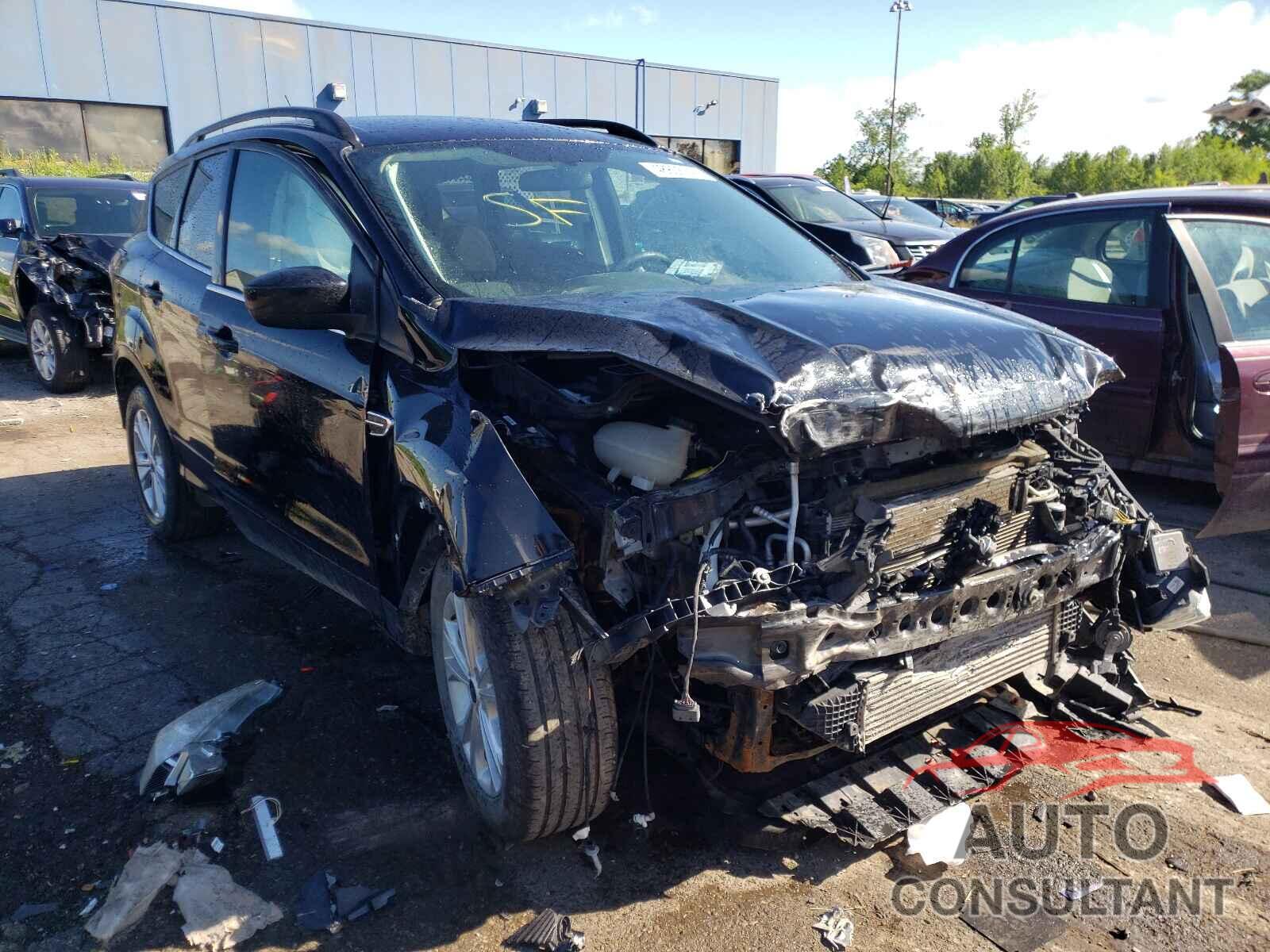 FORD ESCAPE 2017 - 1FMCU9G9XHUD79373
