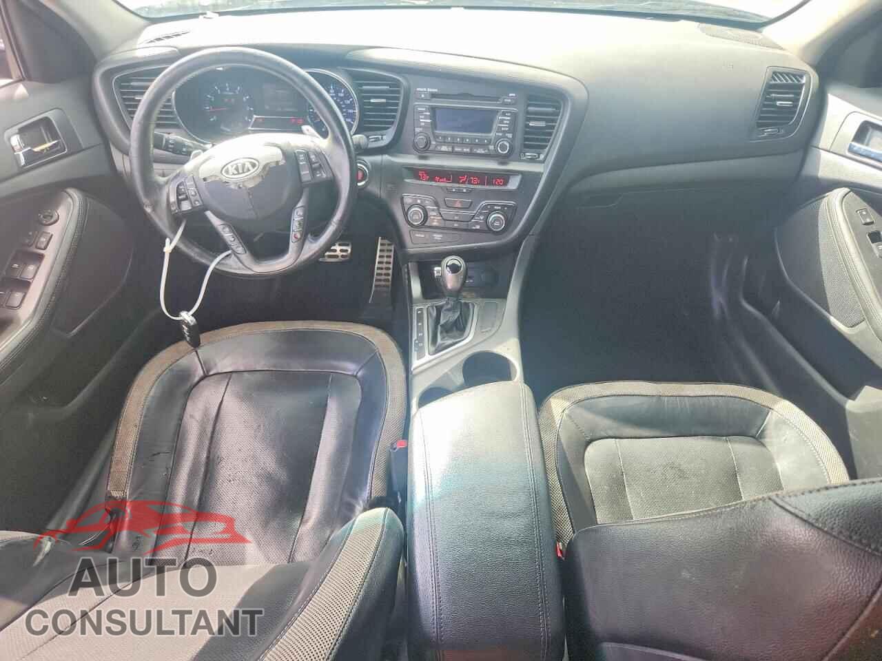 KIA OPTIMA 2011 - KNAGR4A66B5116515