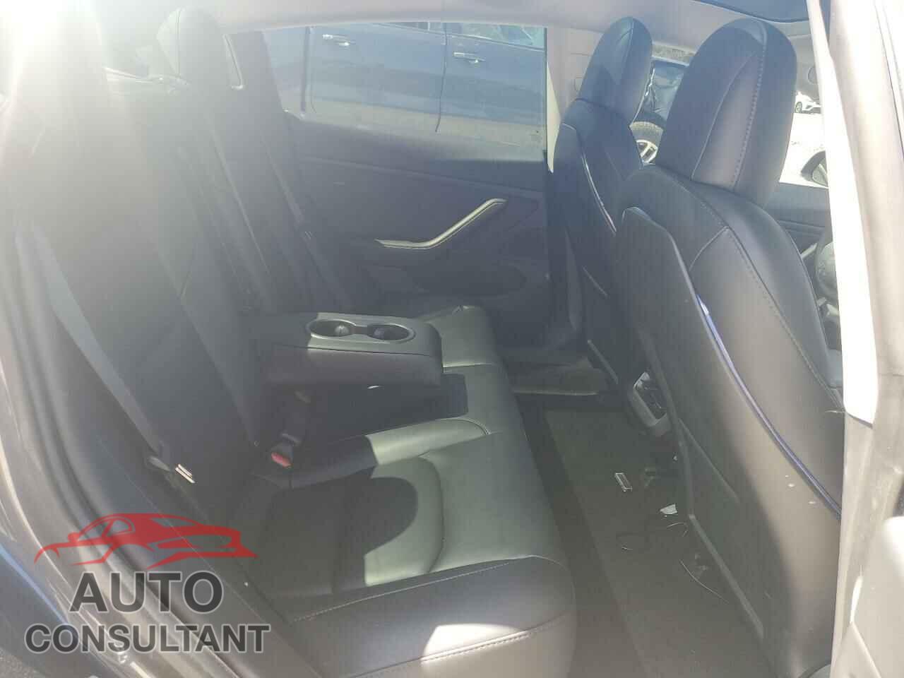 TESLA MODEL 3 2020 - 5YJ3E1EBXLF807033