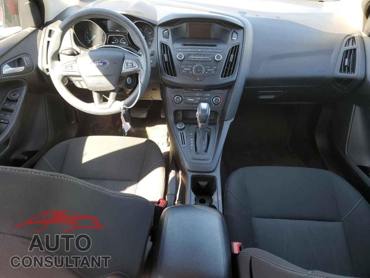 FORD FOCUS 2015 - 1FADP3F28FL364980