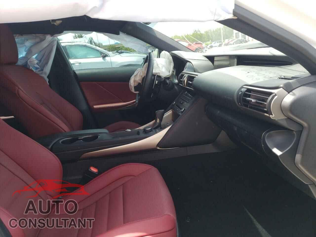 LEXUS IS 2020 - JTHGA1D20L5108220