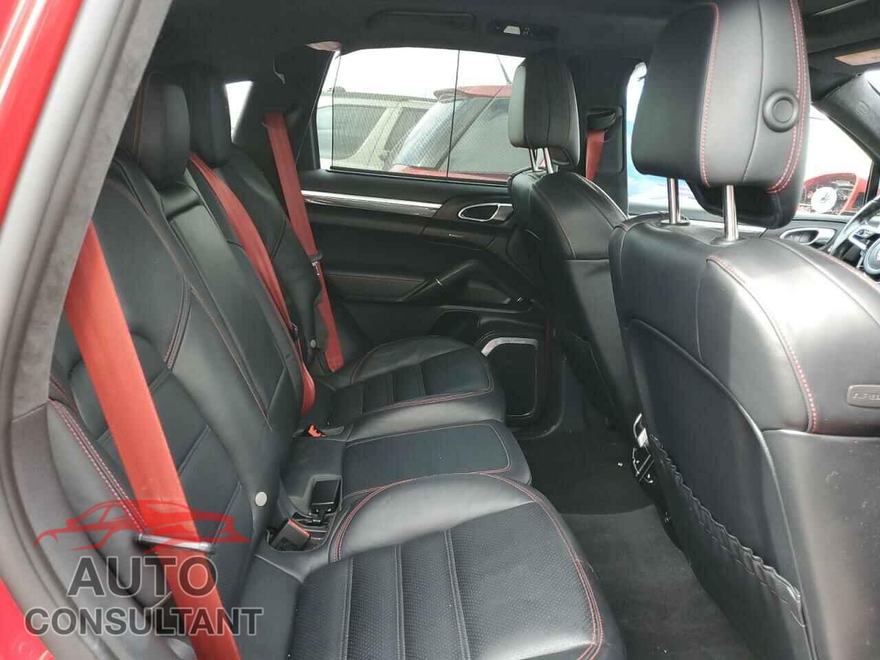 PORSCHE CAYENNE 2016 - WP1AC2A29GLA85130