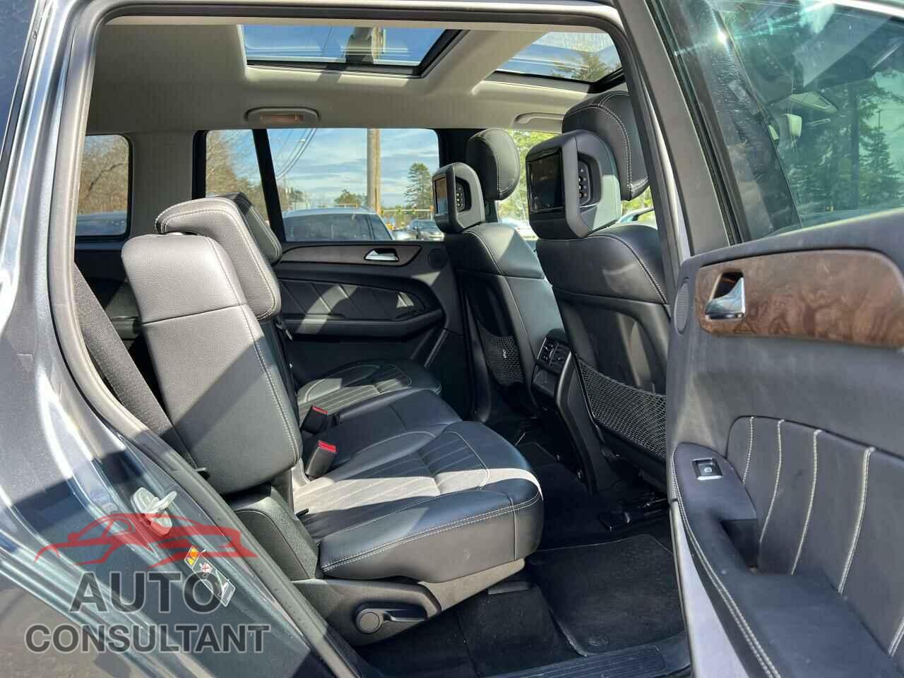 MERCEDES-BENZ GL-CLASS 2016 - 4JGDF2EE0GA651340