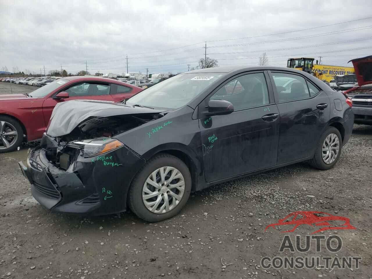TOYOTA COROLLA 2018 - 2T1BURHE8JC015855