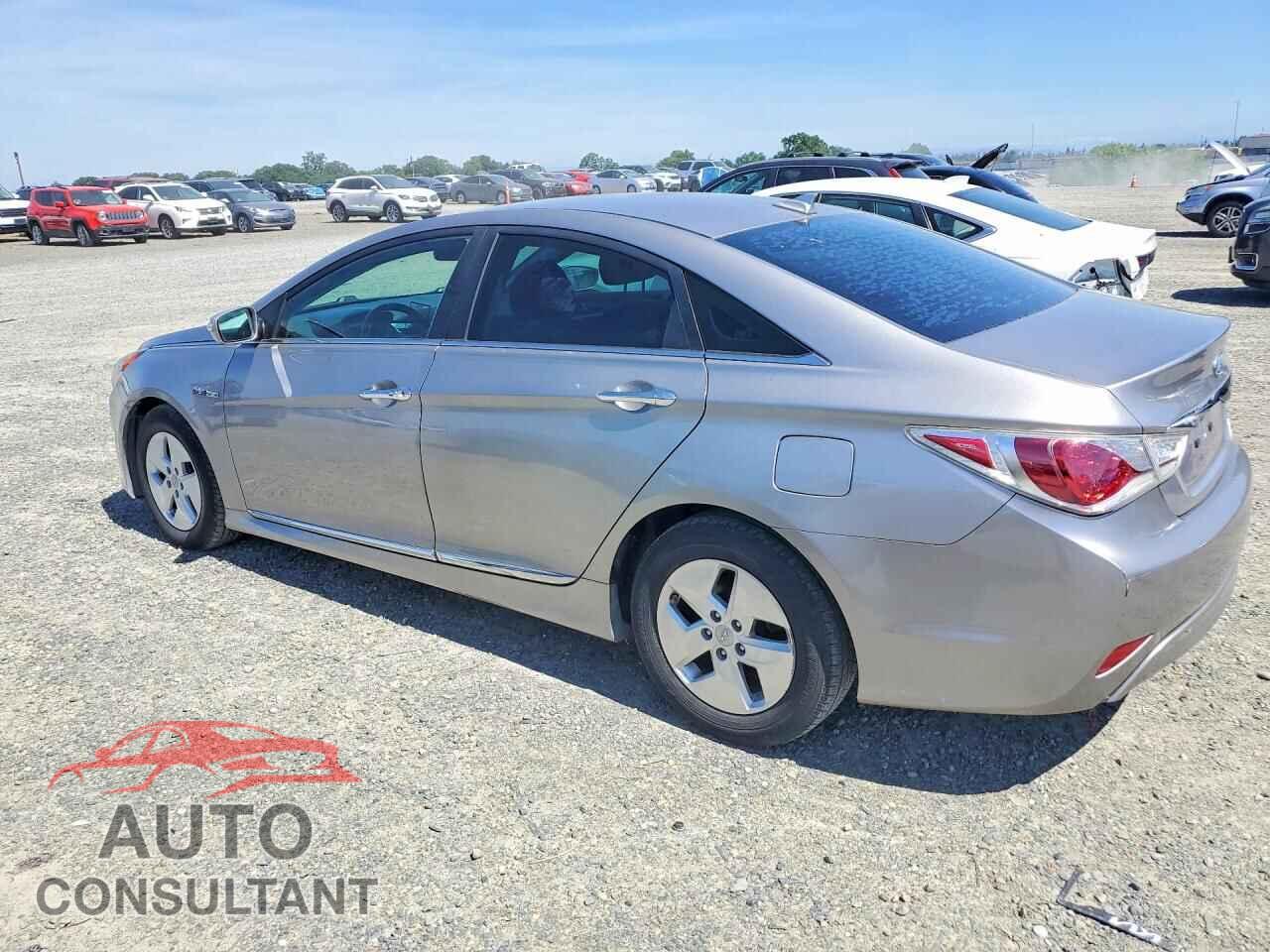HYUNDAI SONATA 2012 - KMHEC4A45CA056600