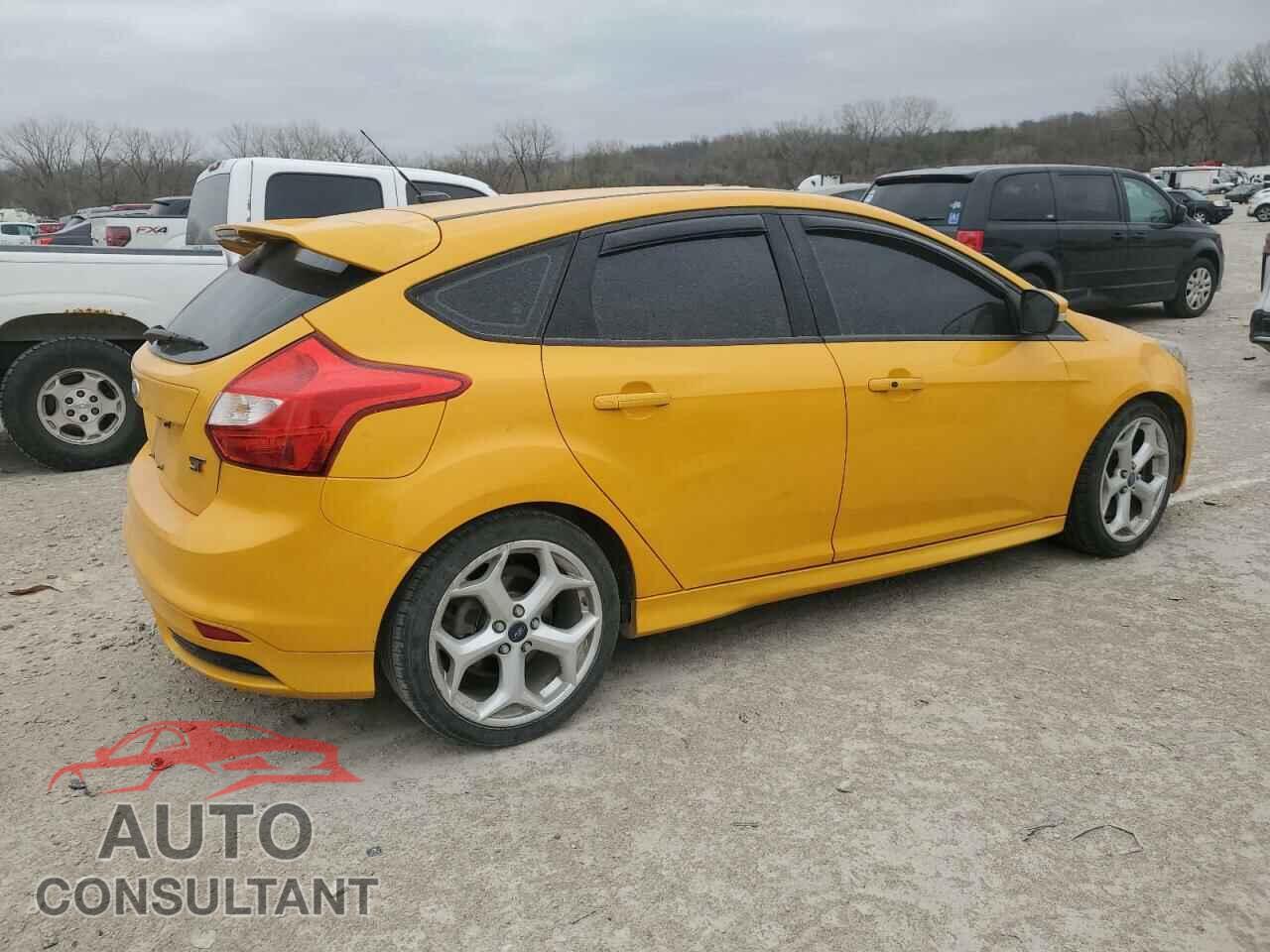 FORD FOCUS 2013 - 1FADP3L99DL100178