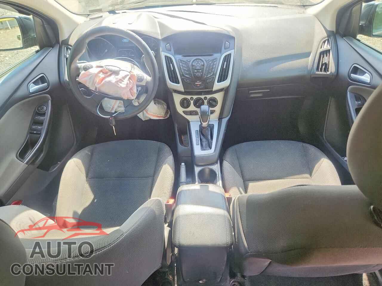 FORD FOCUS 2014 - 1FADP3F26EL379217
