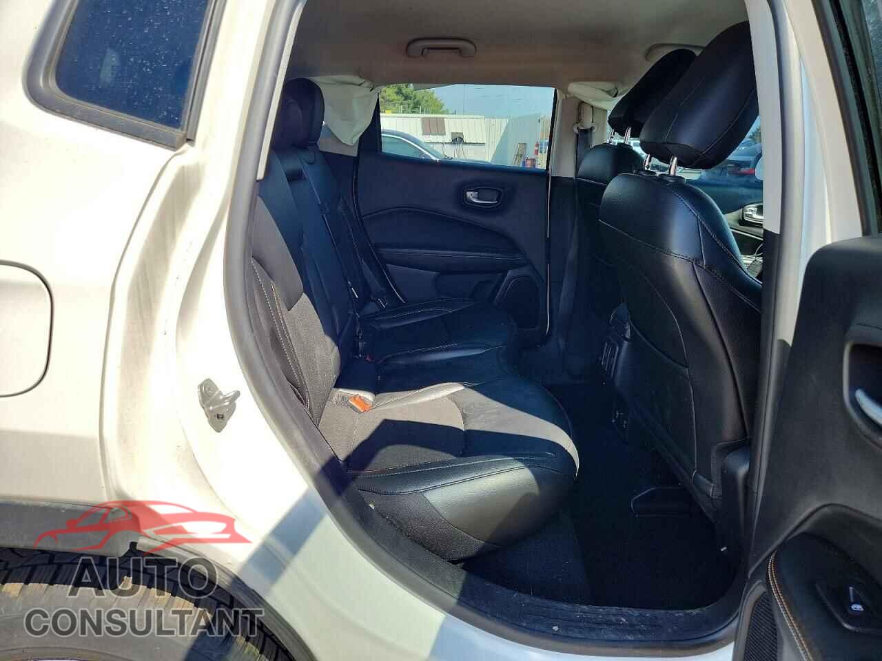 JEEP COMPASS 2021 - 3C4NJDBBXMT551568