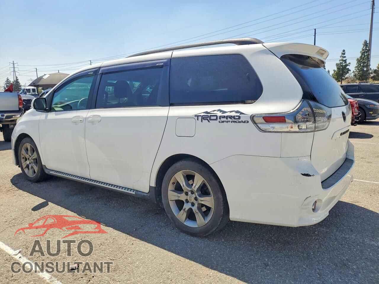 TOYOTA SIENNA 2011 - 5TDXK3DC4BS085259