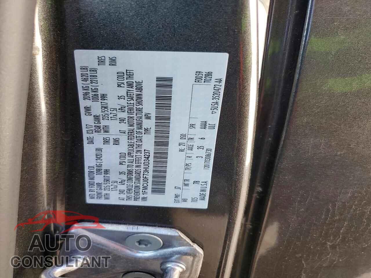 FORD ESCAPE 2017 - 1FMCU0F73HUD34237