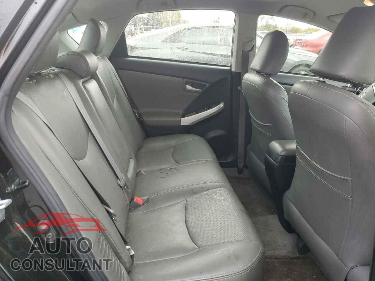TOYOTA PRIUS 2015 - JTDKN3DU0F1982141