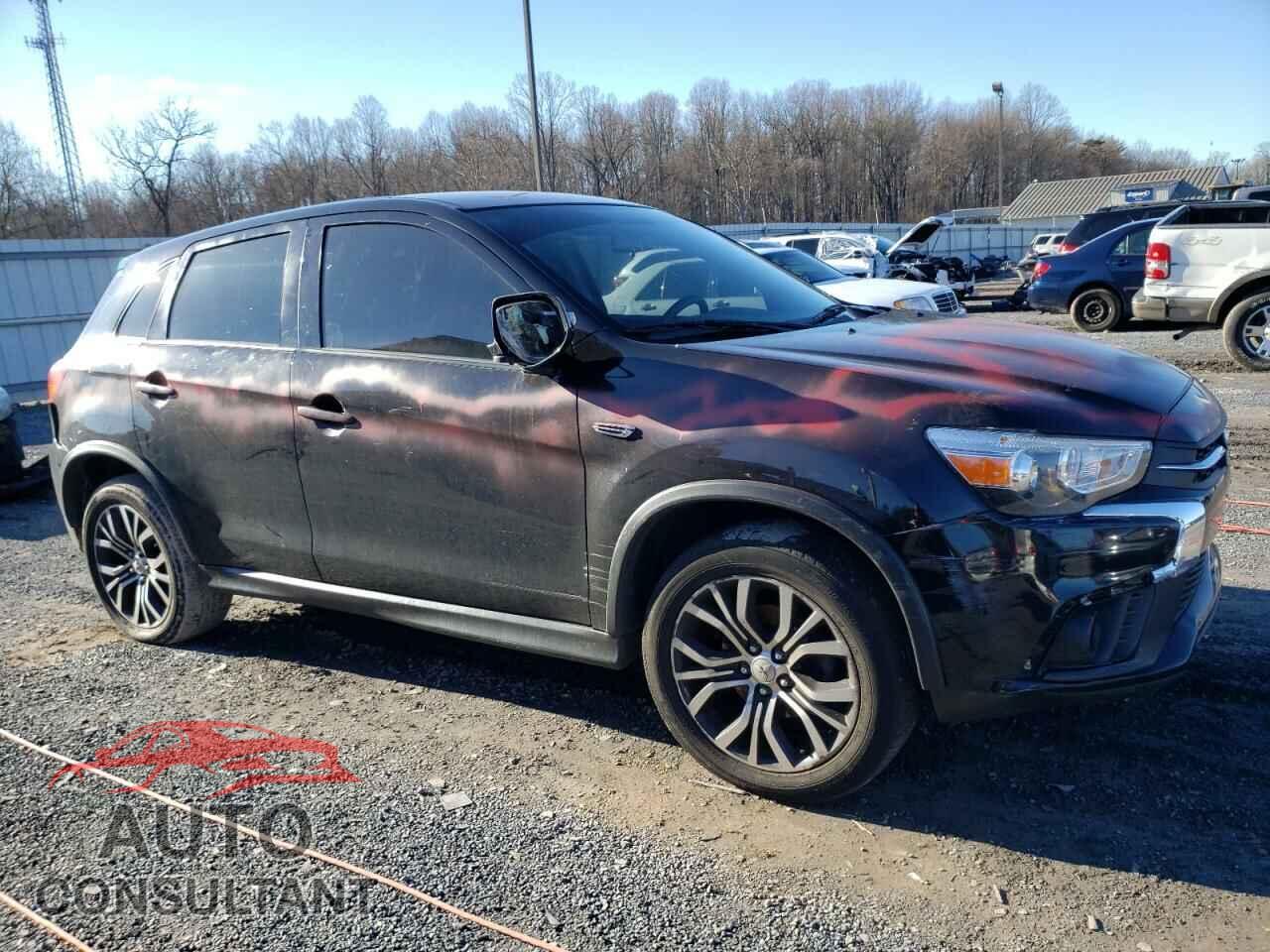 MITSUBISHI OUTLANDER 2018 - JA4AR3AU4JZ012575