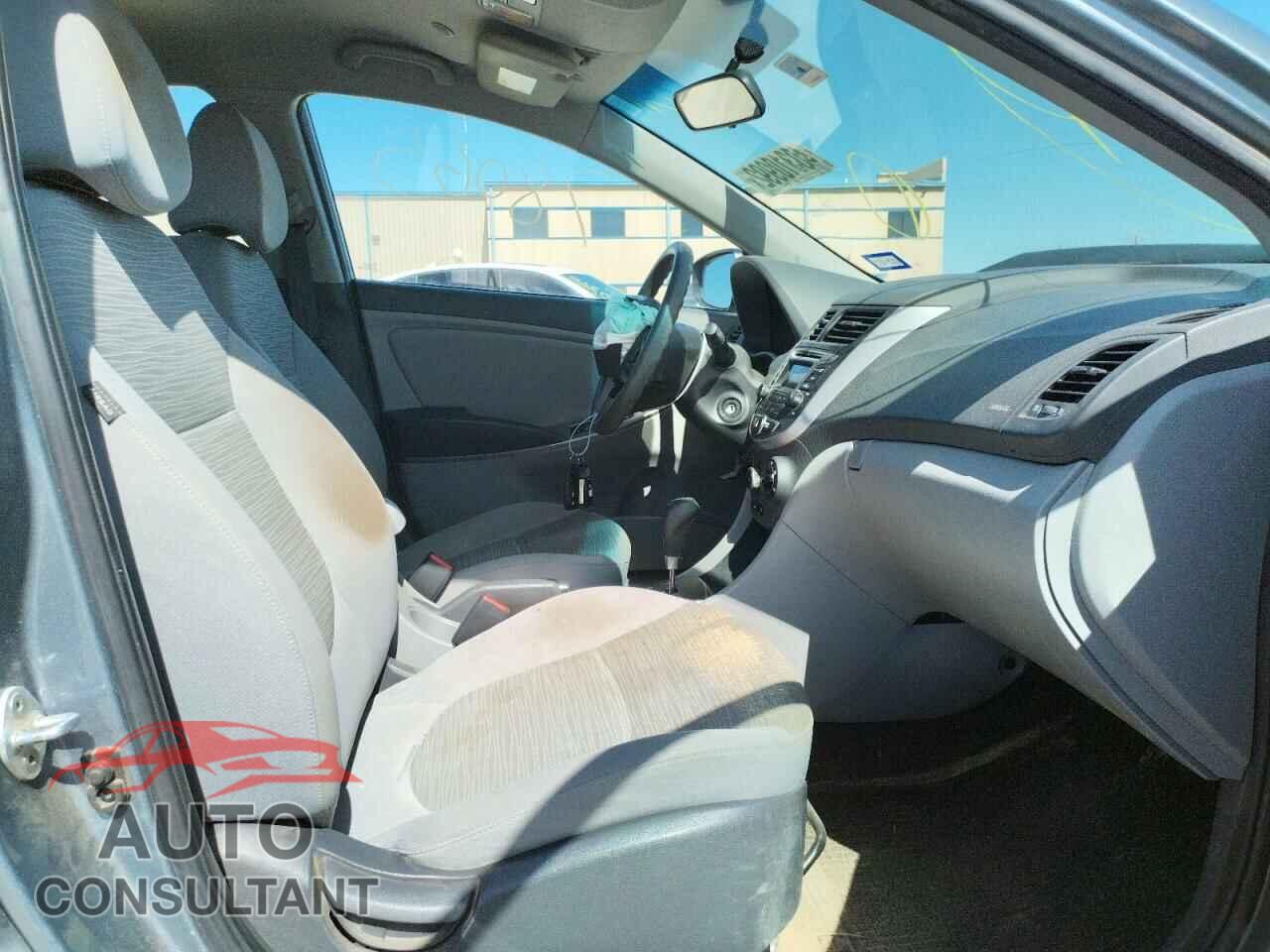 HYUNDAI ACCENT 2017 - KMHCT4AE3HU351247