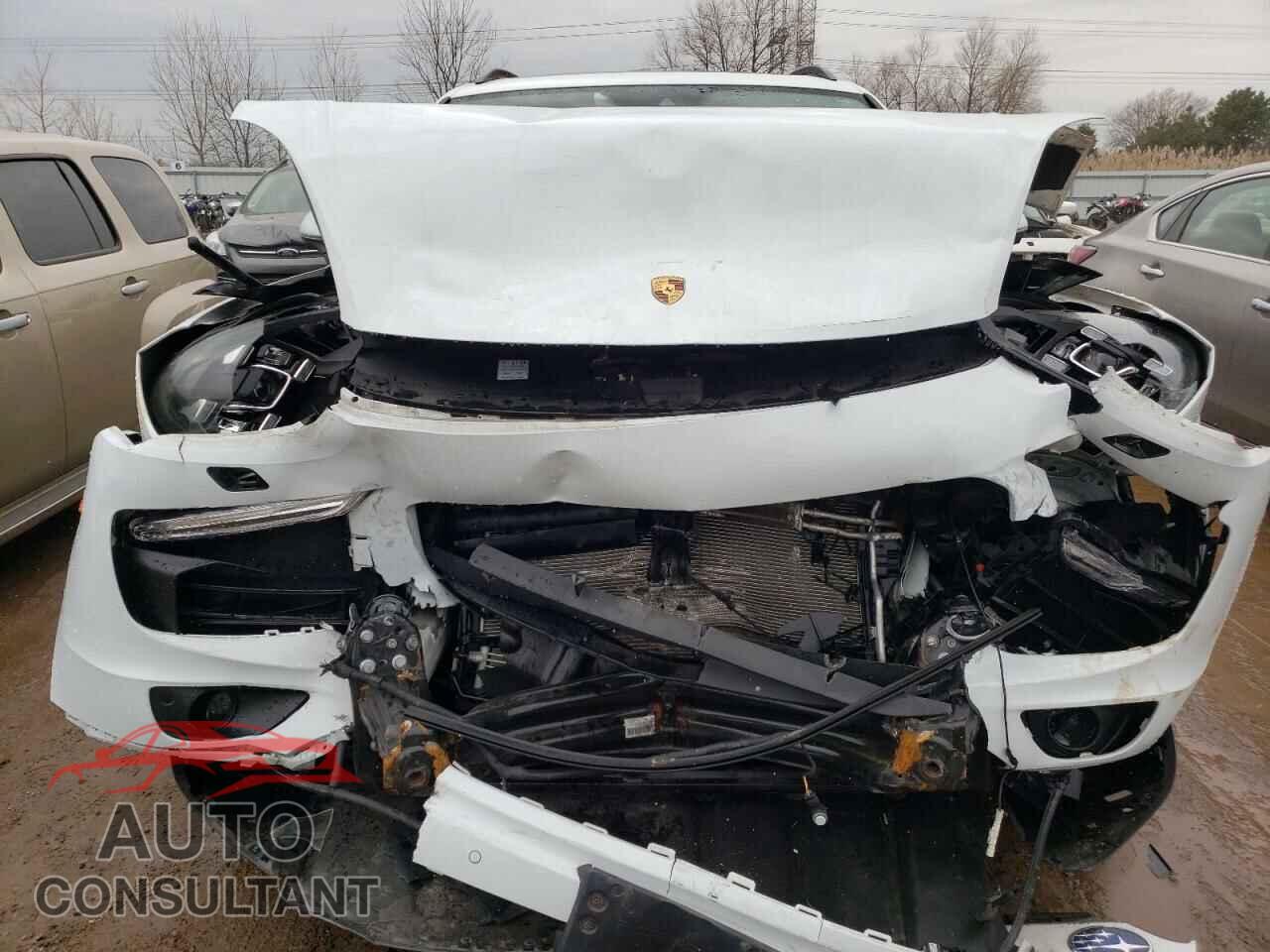 PORSCHE CAYENNE 2017 - WP1AA2A20HKA80833