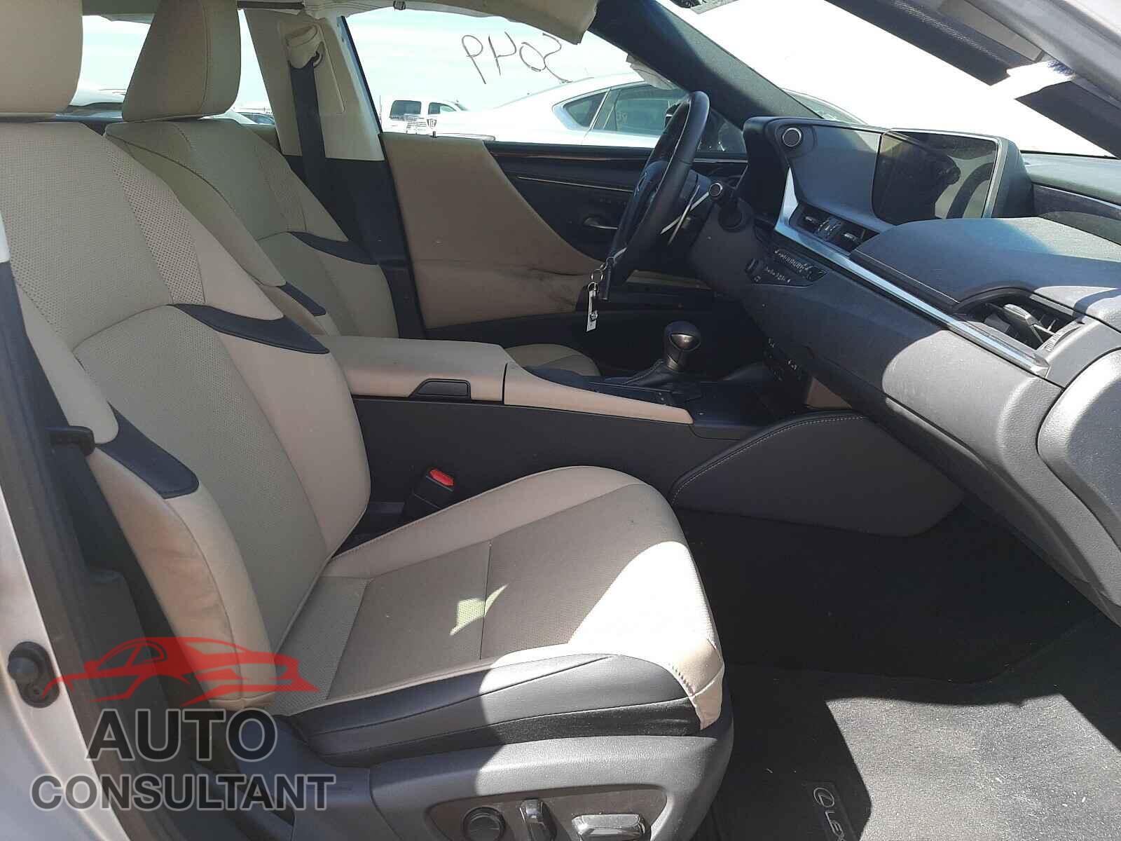 LEXUS ES350 2020 - 58ADZ1B19LU072917