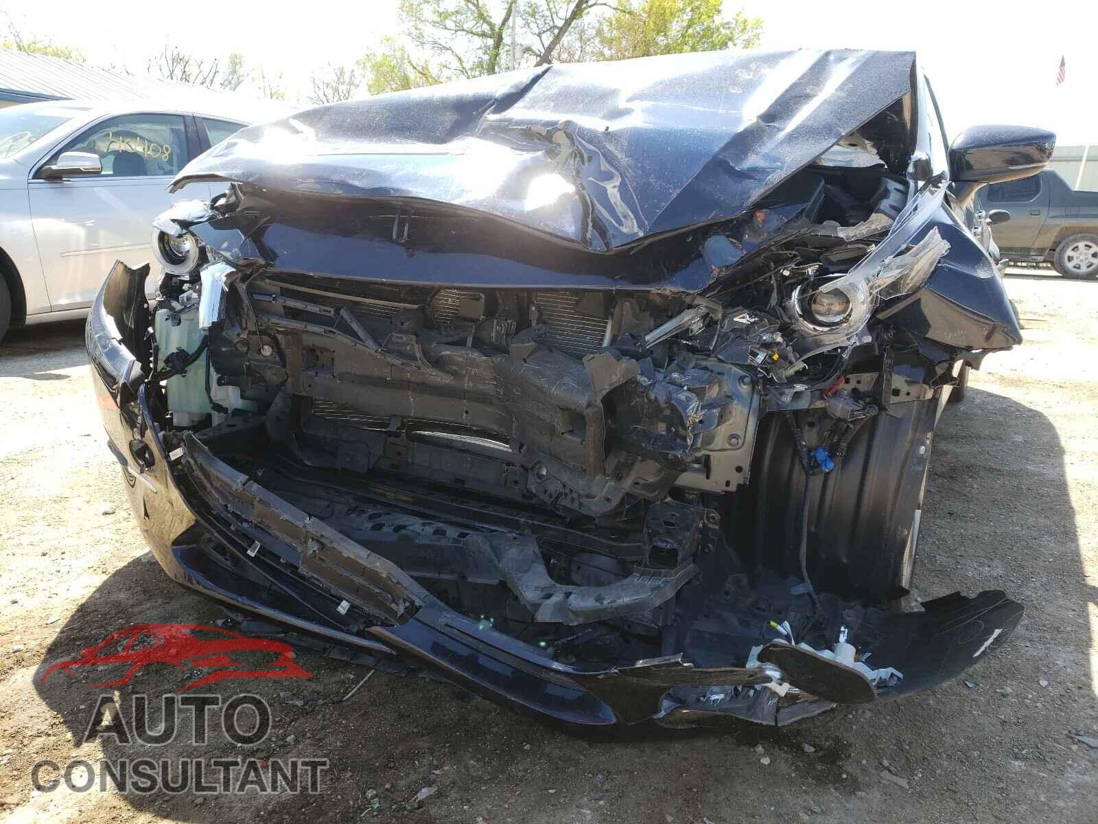MAZDA 3 2018 - 3MZBN1M34JM190515