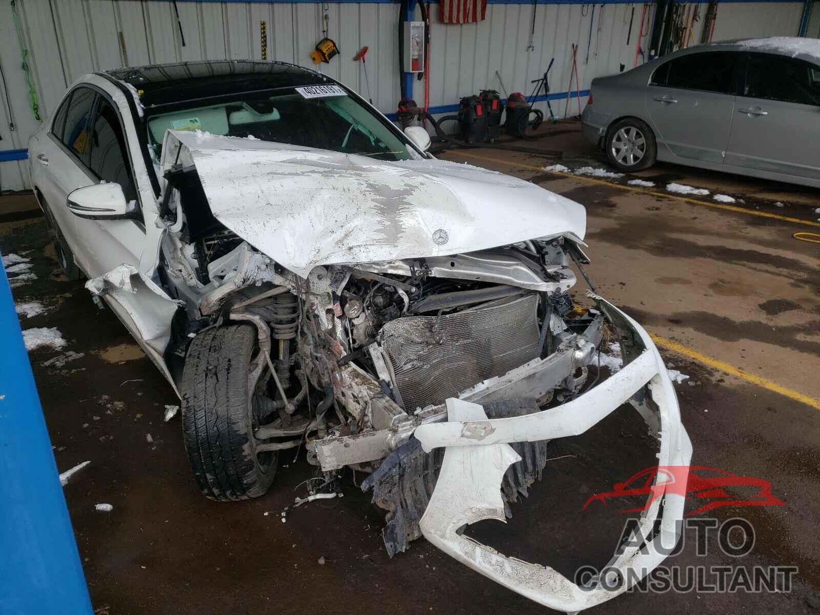 MERCEDES-BENZ C-CLASS 2016 - 55SWF4KB0GU164776