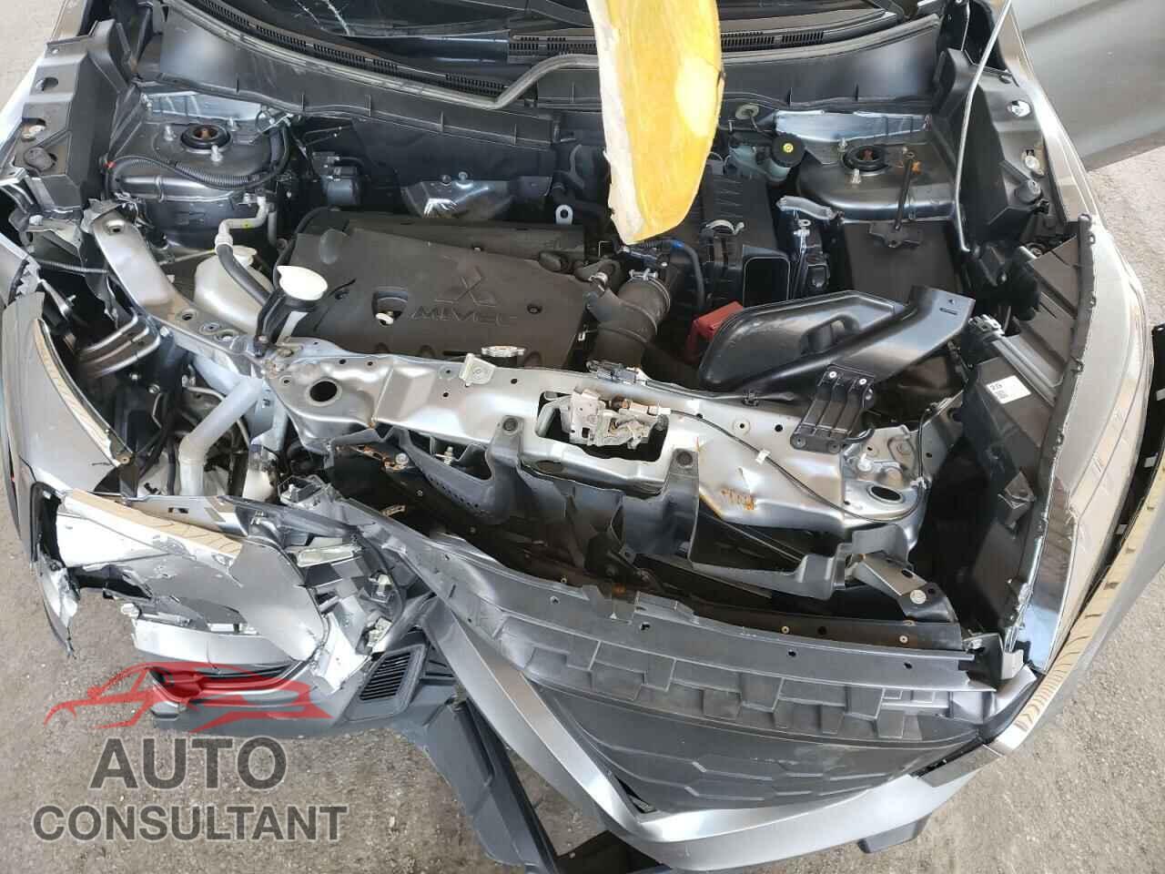 MITSUBISHI OUTLANDER 2020 - JA4AR3AU5LU010527