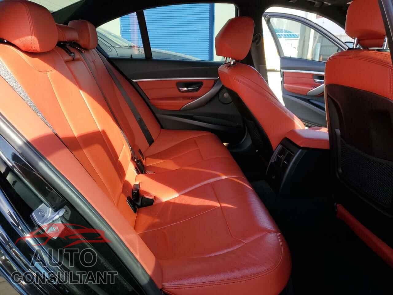 BMW 3 SERIES 2018 - WBA8B9C56JEE82650