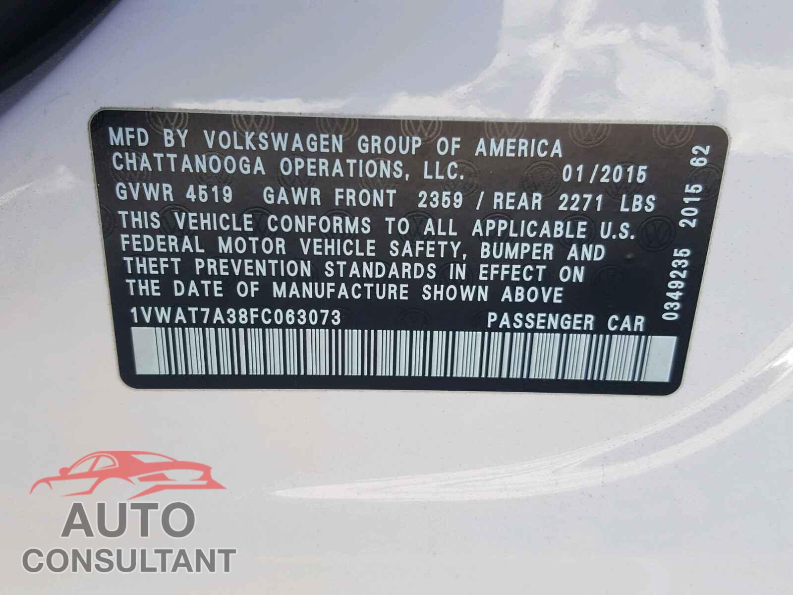 VOLKSWAGEN PASSAT 2015 - 1VWAT7A38FC063073