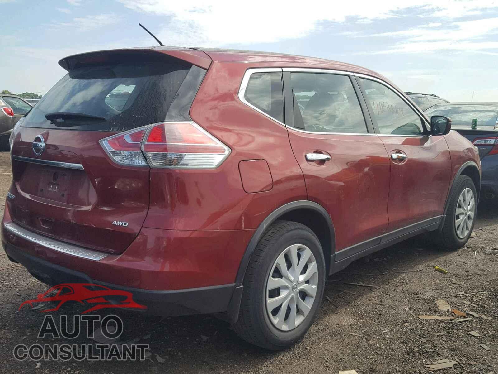NISSAN ROGUE S 2015 - KNMAT2MV5FP505979
