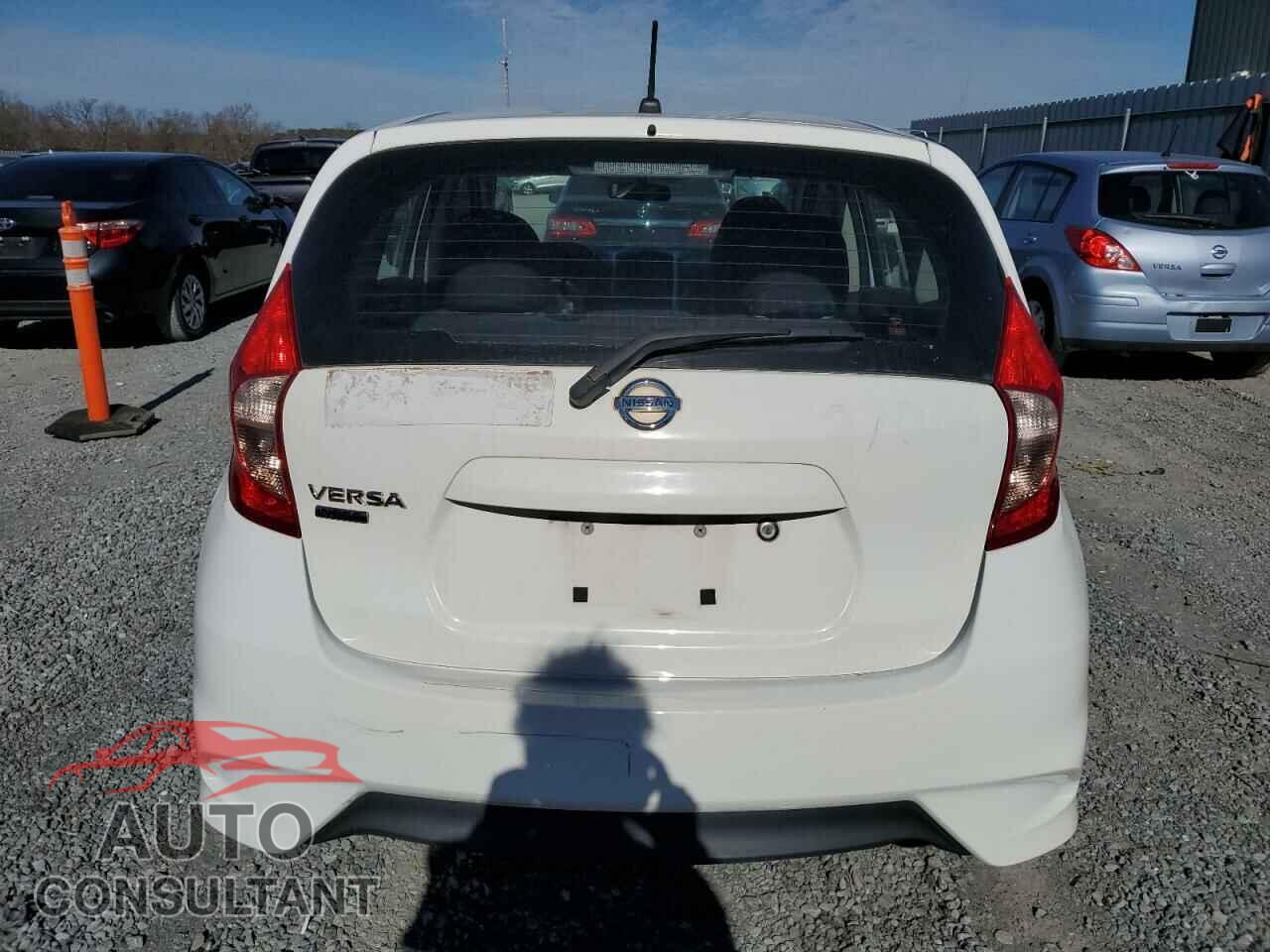 NISSAN VERSA 2017 - 3N1CE2CP6HL381227