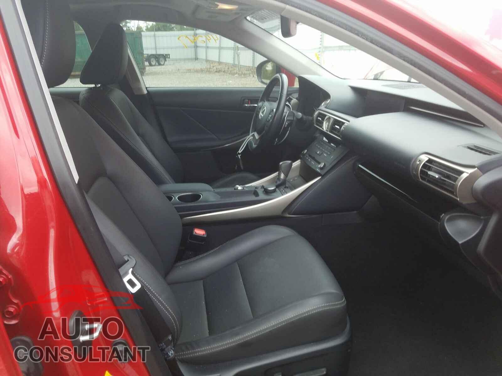 LEXUS IS 2016 - JTHBA1D20G5002821