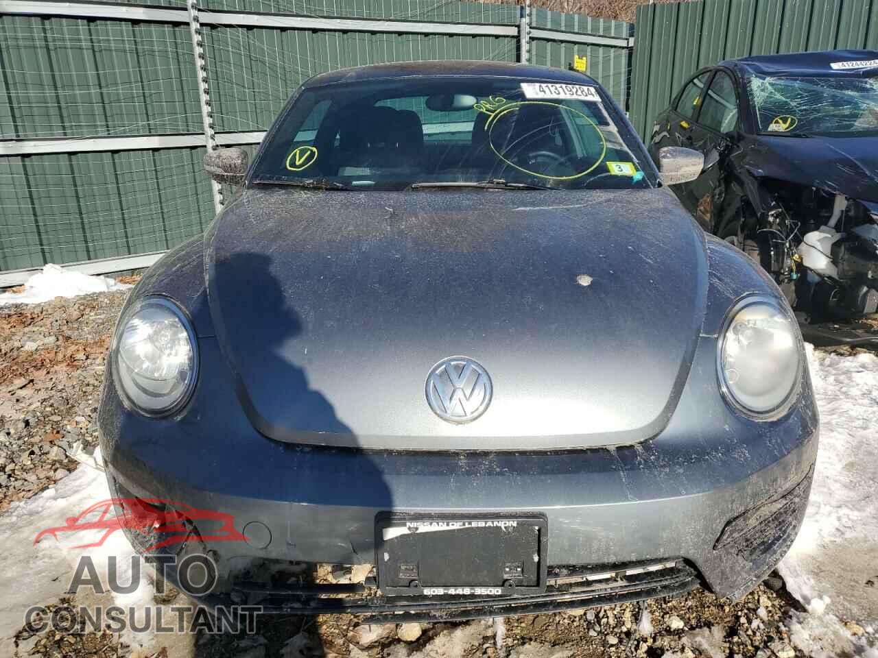 VOLKSWAGEN BEETLE 2019 - 3VWFD7AT1KM720954