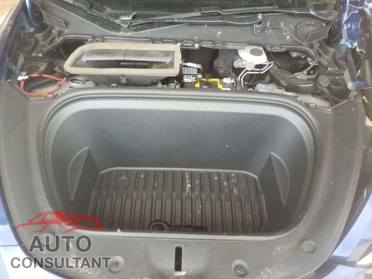 TESLA MODEL Y 2020 - 5YJYGDEE2LF031833