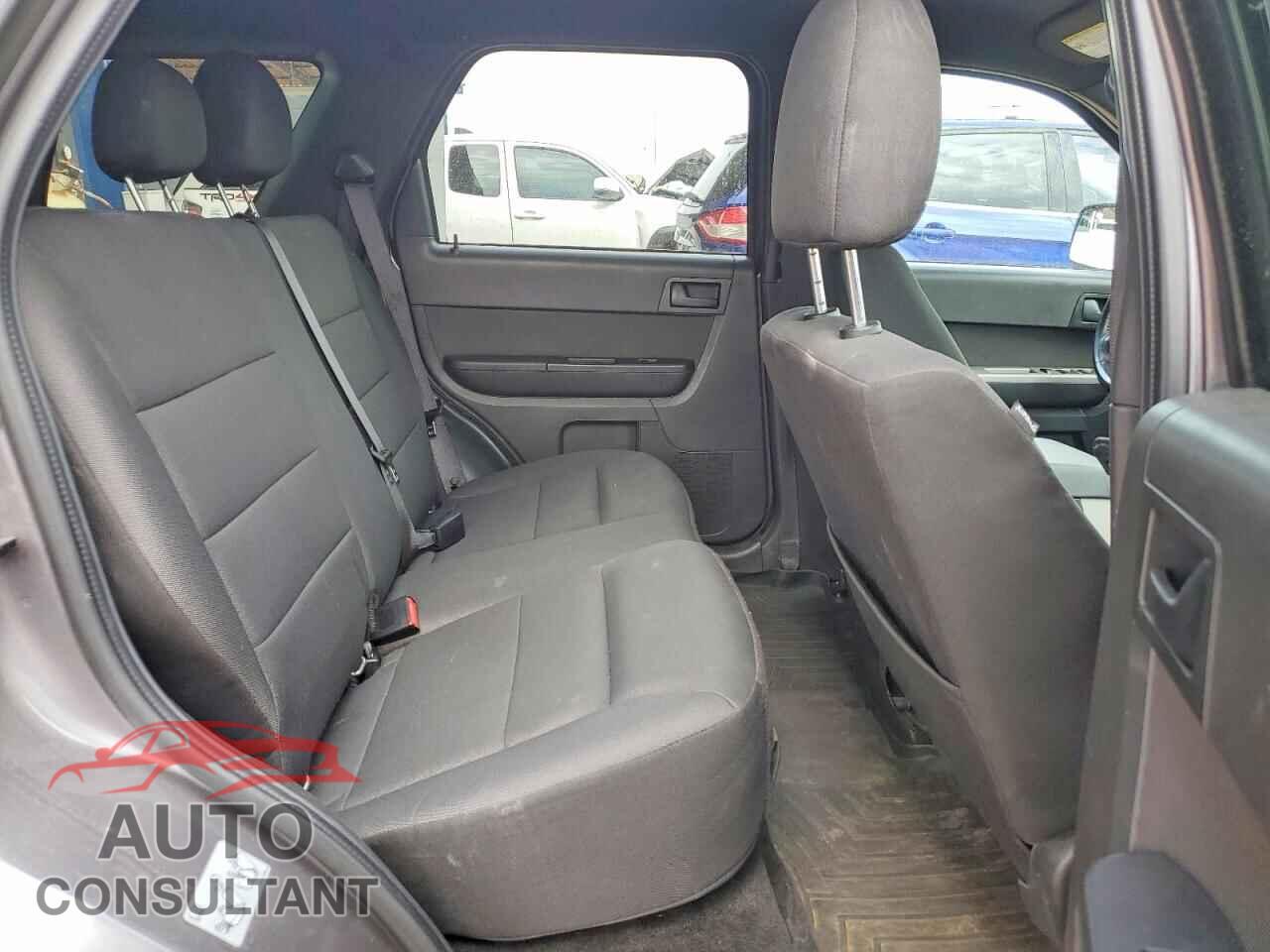 FORD ESCAPE 2011 - 1FMCU0D77BKC29917