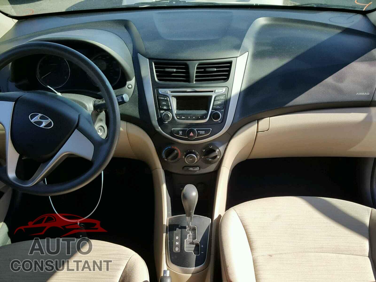 HYUNDAI ACCENT 2016 - KMHCT4AE3GU030288