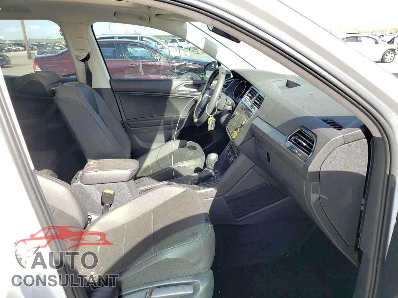 VOLKSWAGEN TIGUAN 2021 - 3VV3B7AX7MM123780