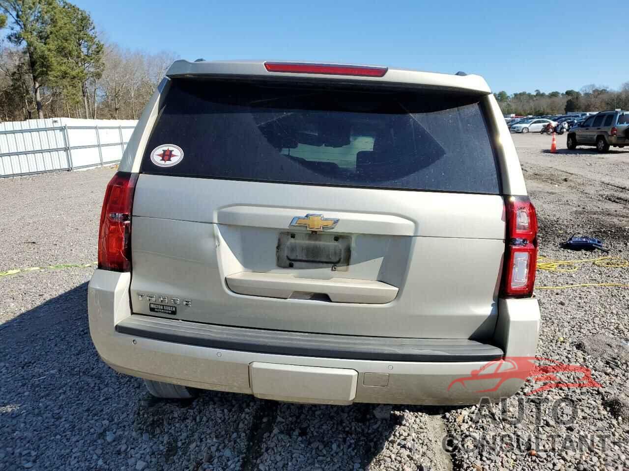 CHEVROLET TAHOE 2017 - 1GNSCBKC7HR320854