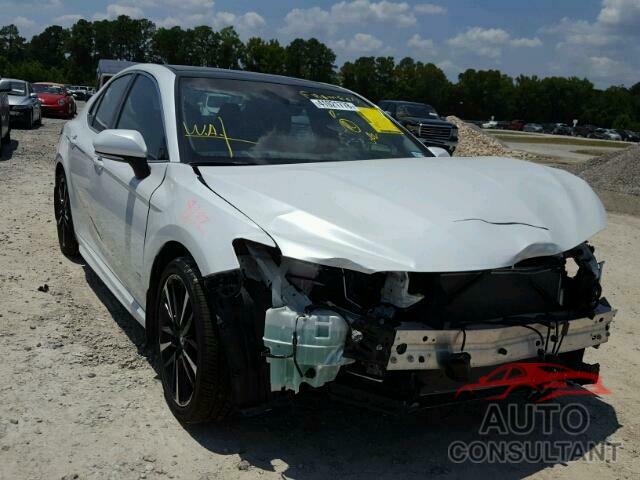TOYOTA CAMRY 2018 - 4T1B61HK0JU022198