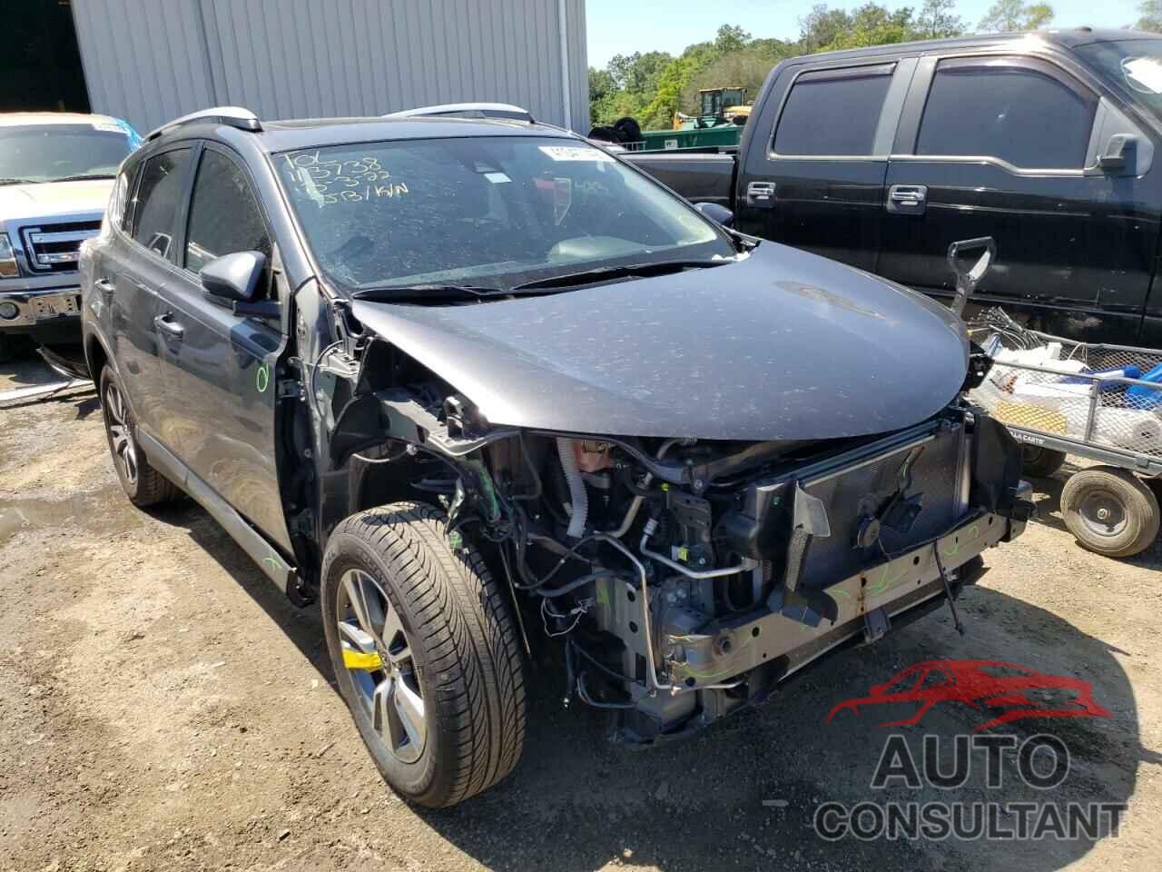 TOYOTA RAV4 2017 - JTMWFREV3HJ713188