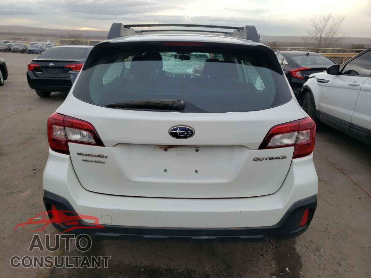SUBARU OUTBACK 2018 - 4S4BSAAC8J3245707