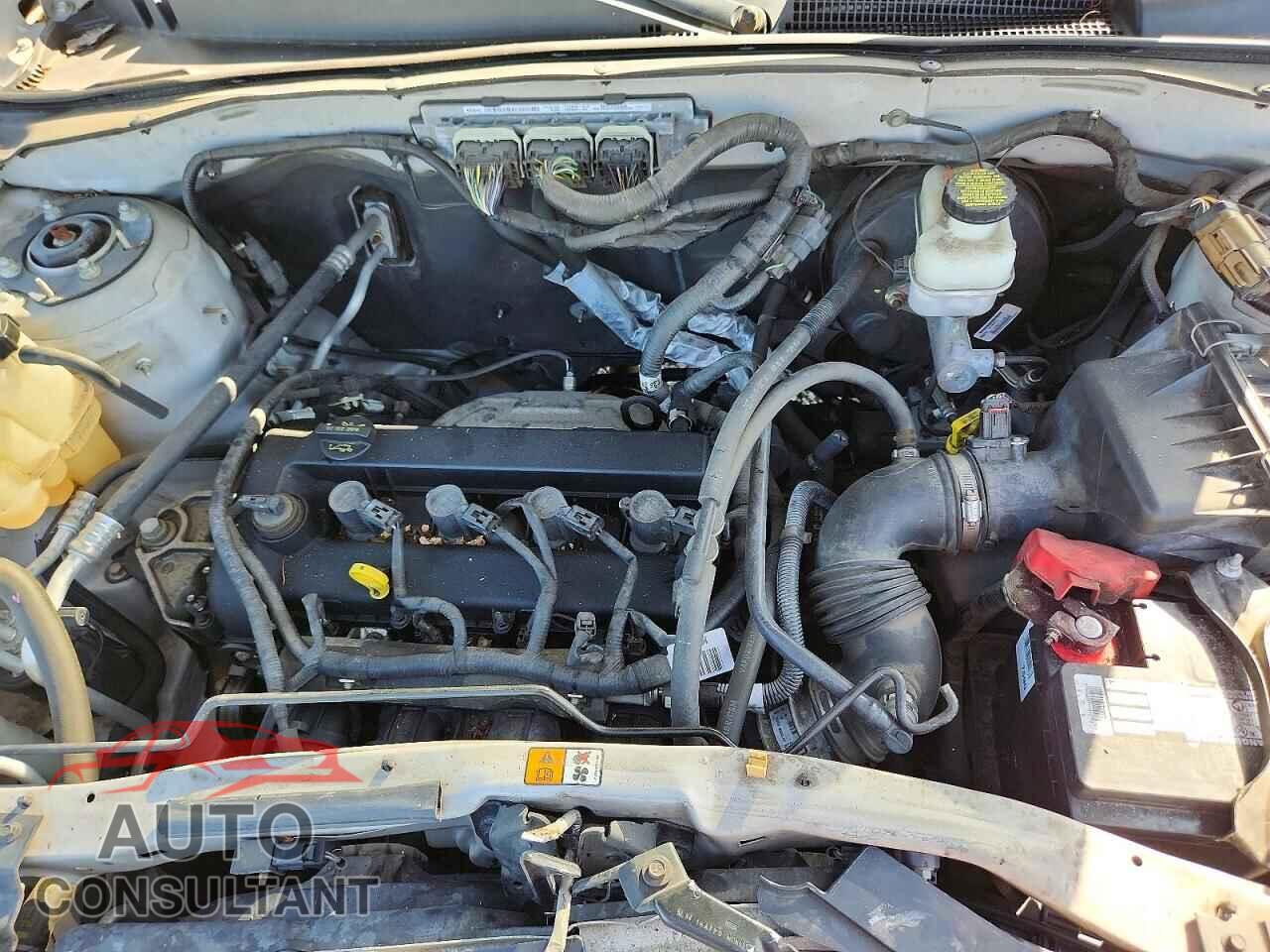 FORD ESCAPE 2011 - 1FMCU0E75BKA50239