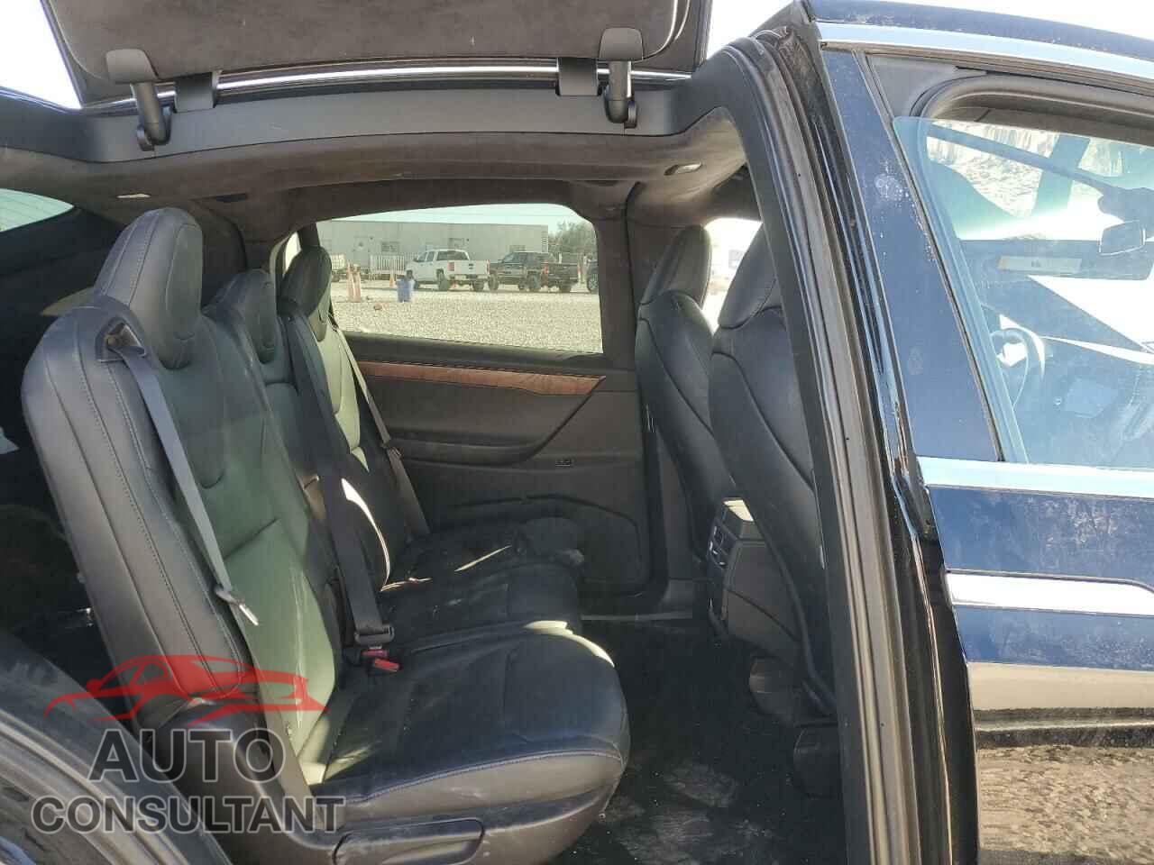 TESLA MODEL X 2020 - 5YJXCDE2XLF238113