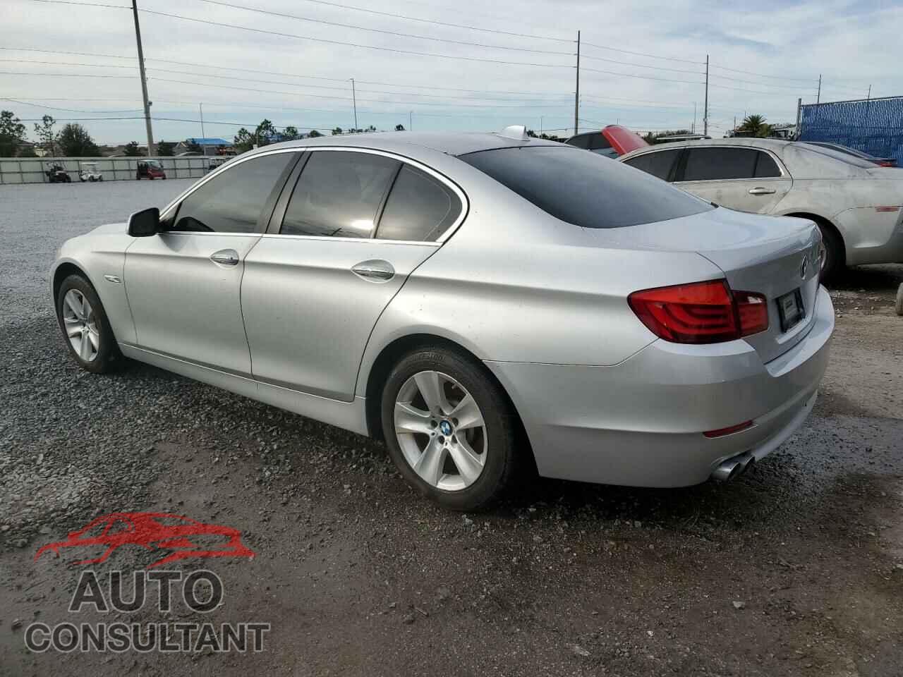 BMW 5 SERIES 2011 - WBAFR1C50BC743530