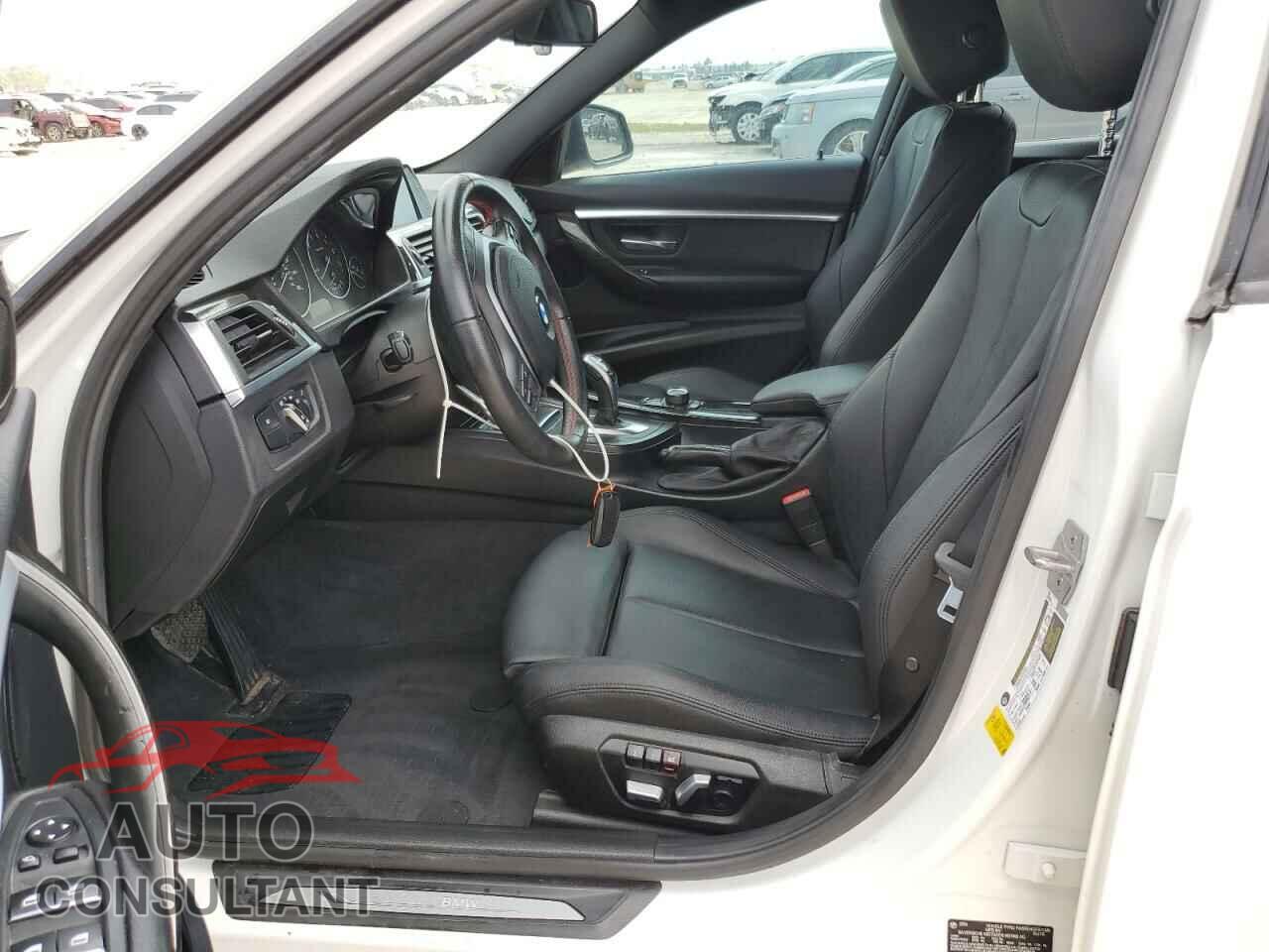 BMW 3 SERIES 2016 - WBA8E9G58GNU28077