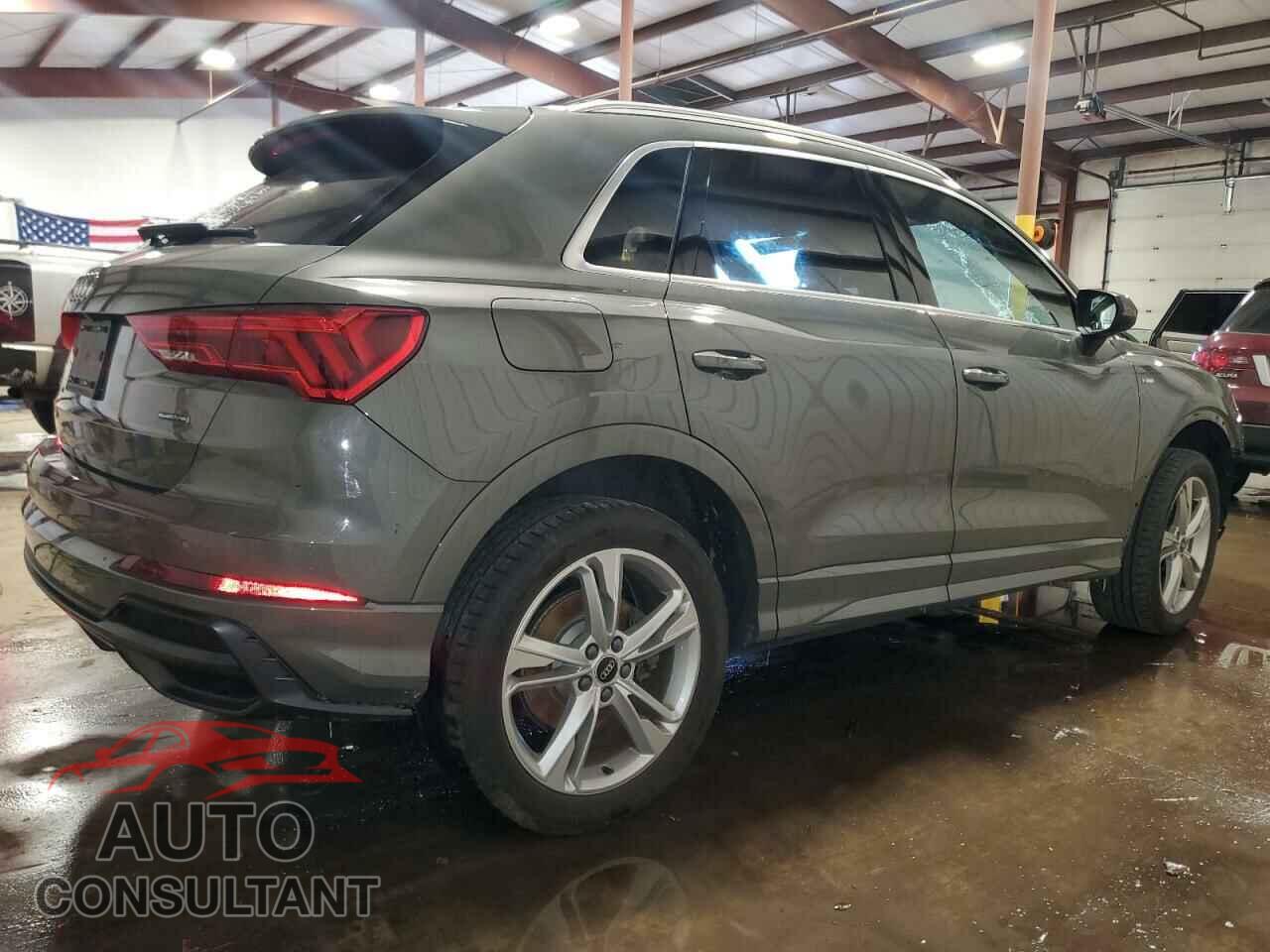 AUDI Q3 2022 - WA1DECF39N1074065