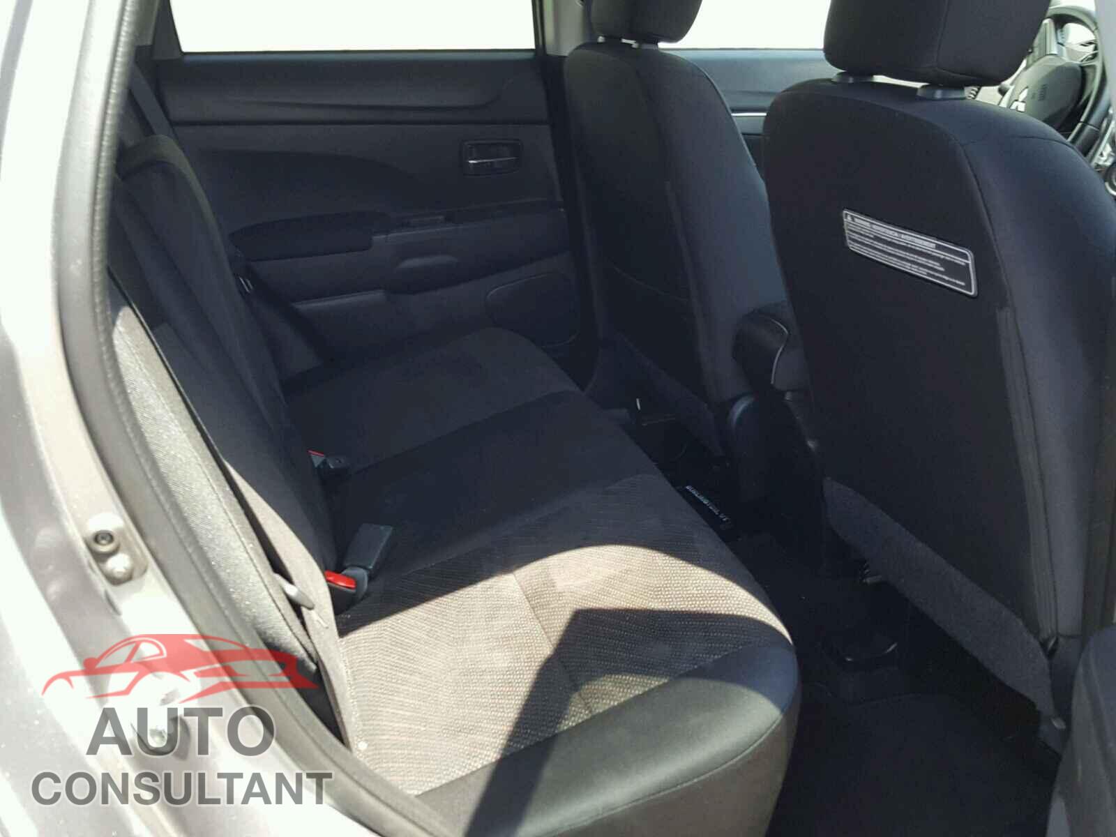 MITSUBISHI OUTLANDER 2015 - 4A4AR4AW8FE034227